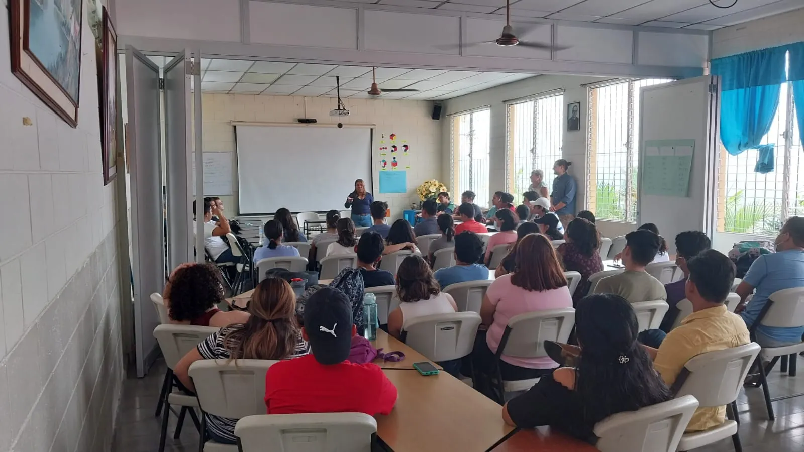 Clase de alemán en el CECNSR